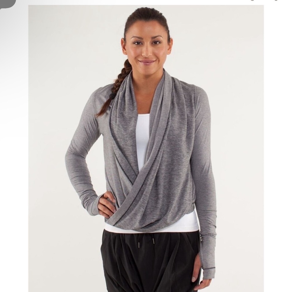 Lululemon iconic wrap
